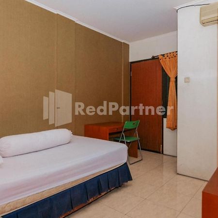 De Lugano Scbd Syariah Mitra Reddoorz Hotel Jakarta Exterior foto